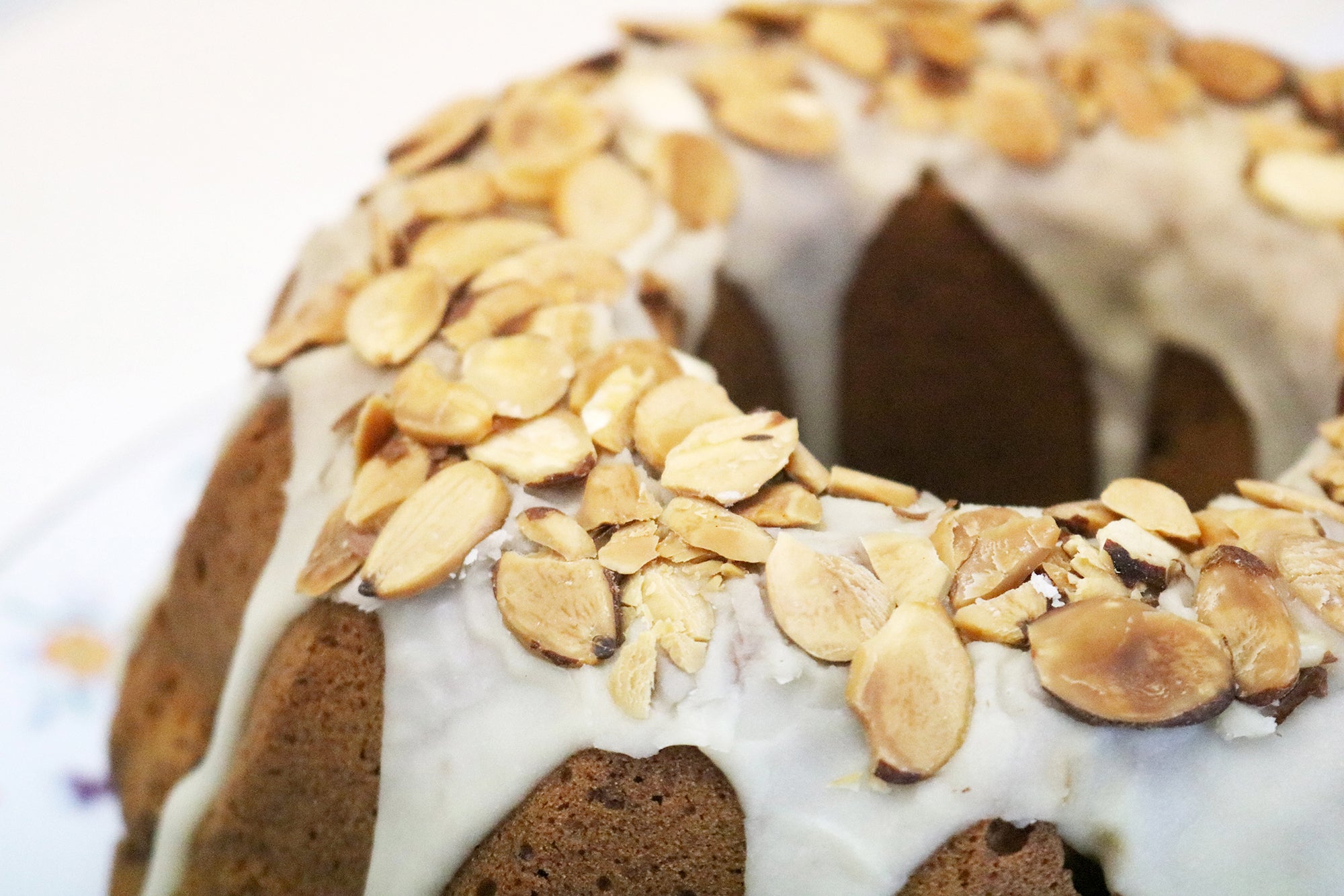 Organic Kouglof with Raisins and Almonds