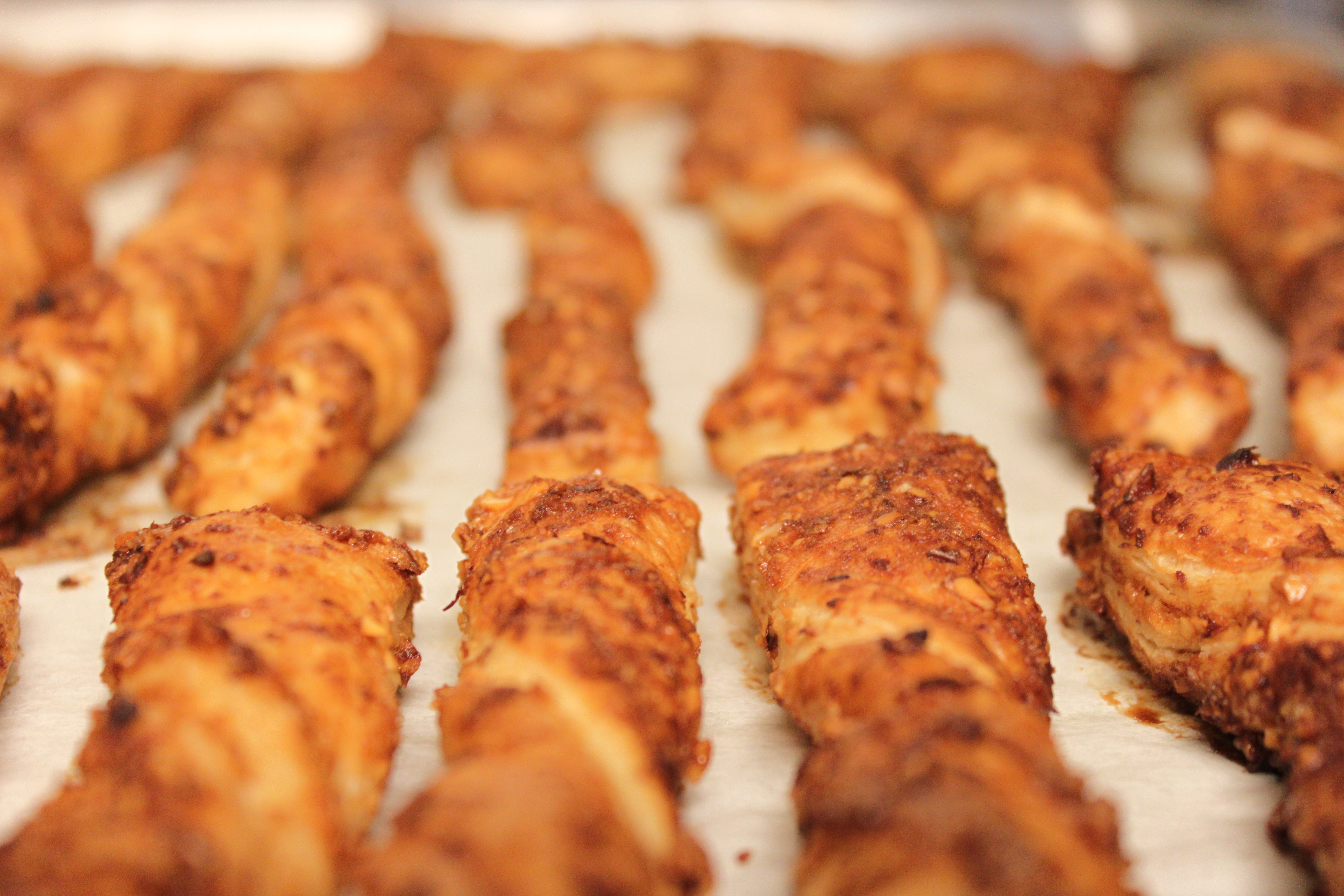 Organic Almond Twists de Bordeaux