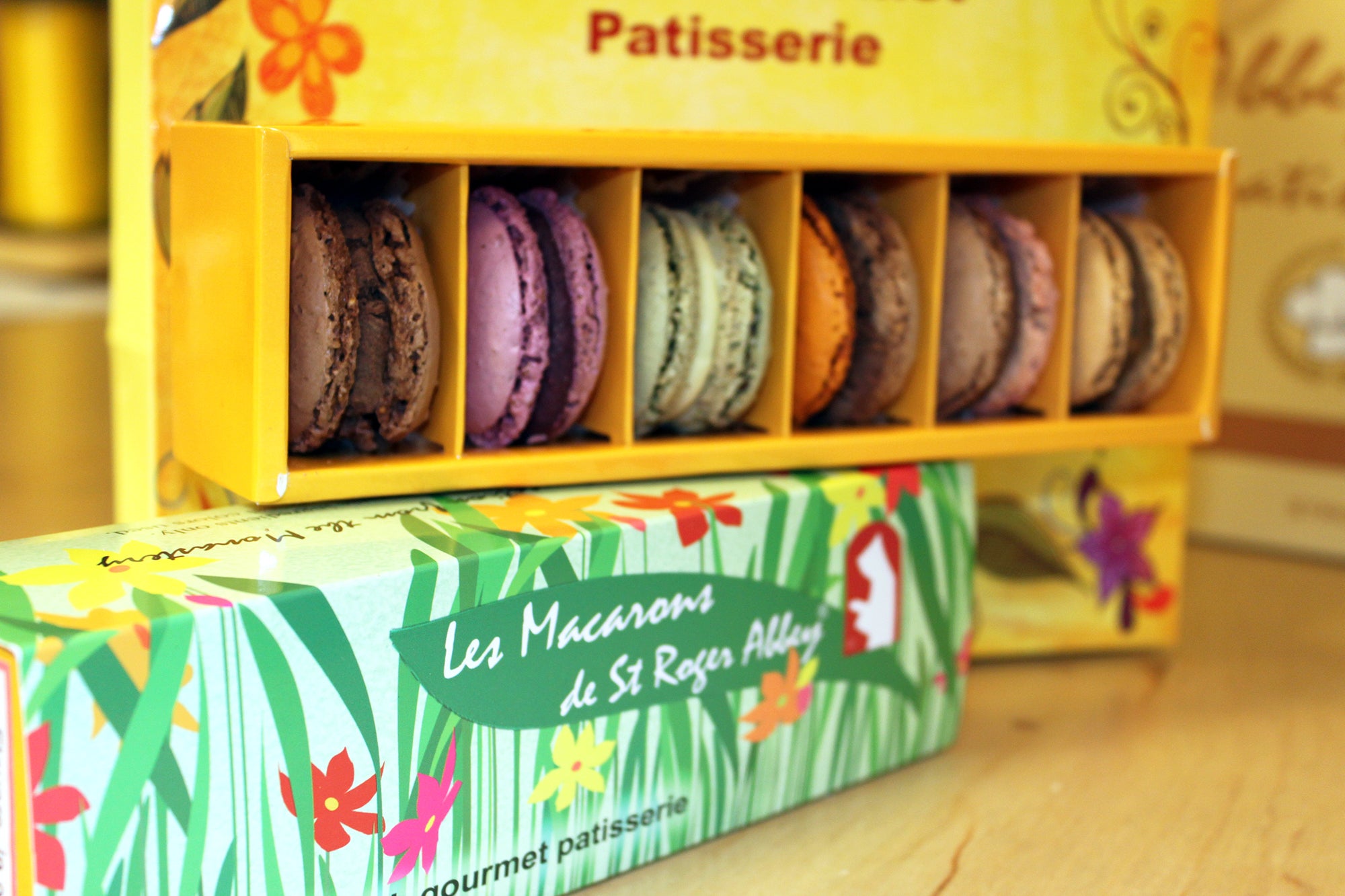 Organic Green Fashion 6-French Macaron Assortment