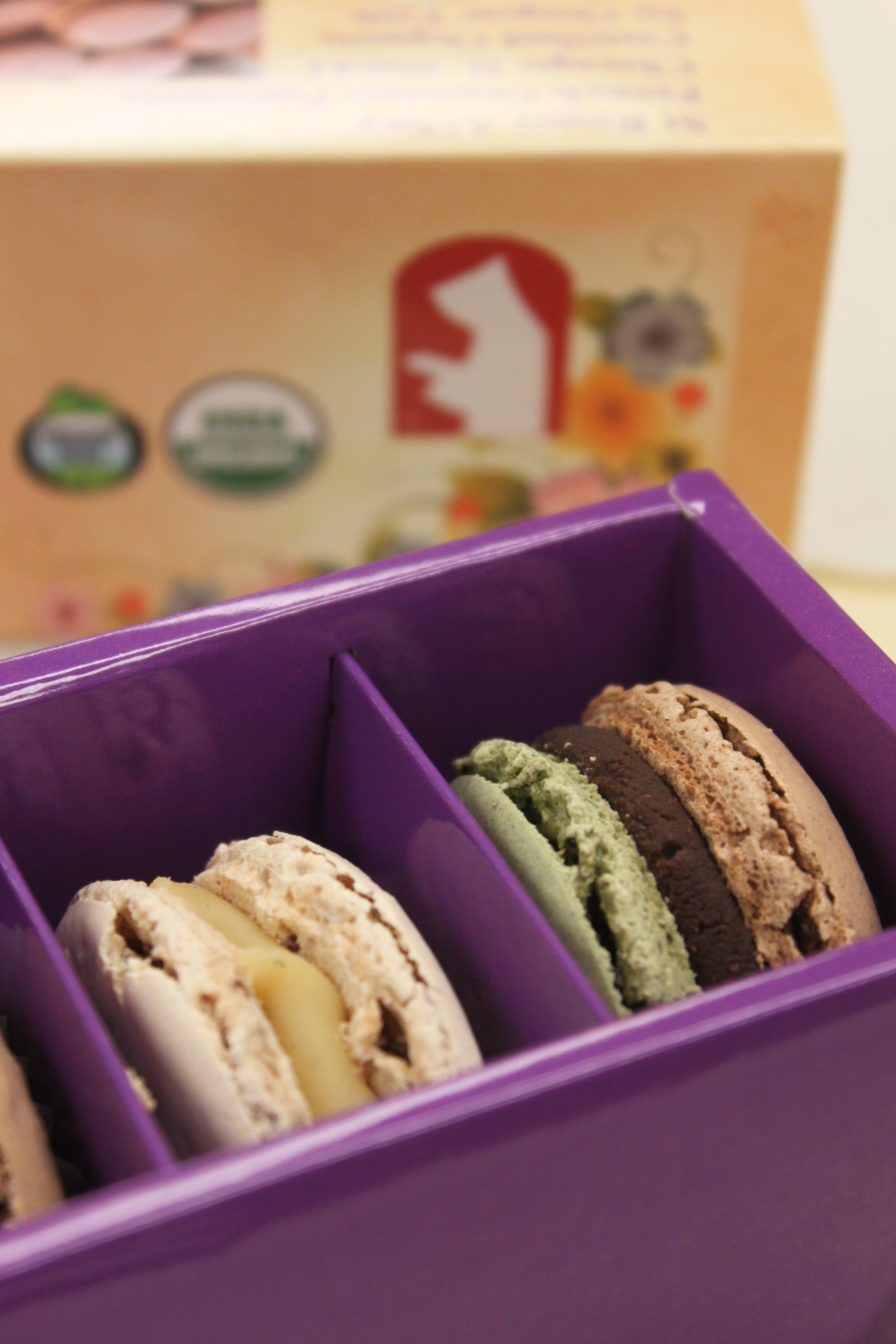 Organic Jardin Fleuri de l'Abbaye 6-French Macaron Assortment