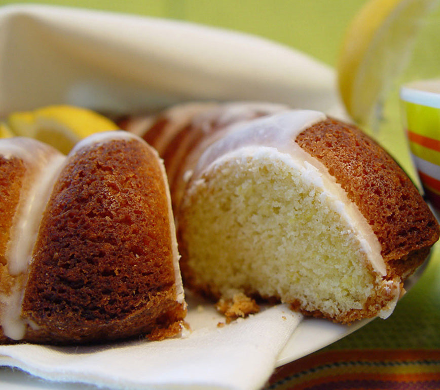 Organic Lemon Crown Cake