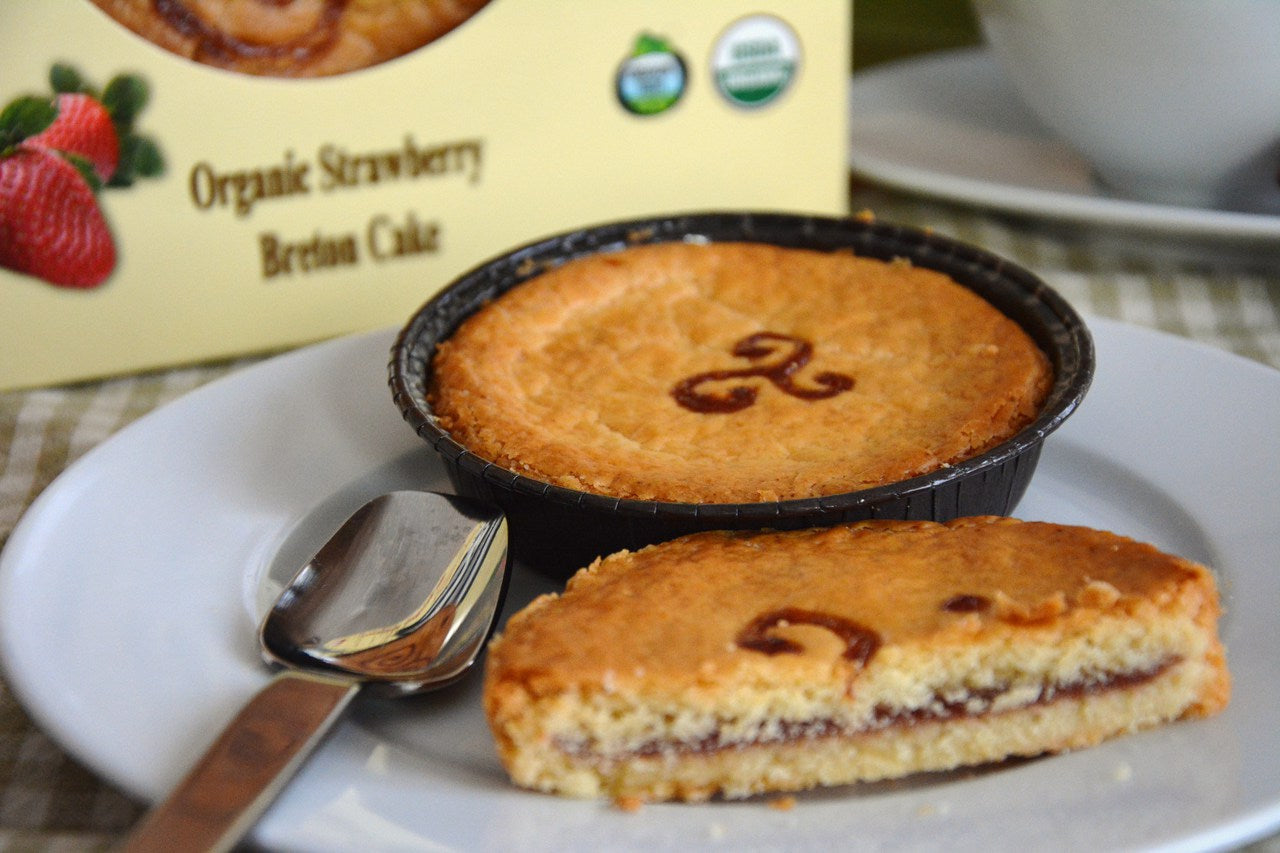 Organic Mini Strawberry Breton Cake